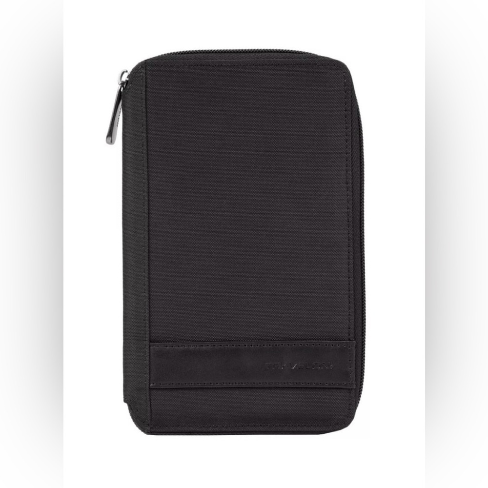 TRAVELON RFID Blocking Multi-Passport Holder, Black